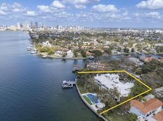 Extraordinary Estate Positioned on the Open Bay Along Davis Islands